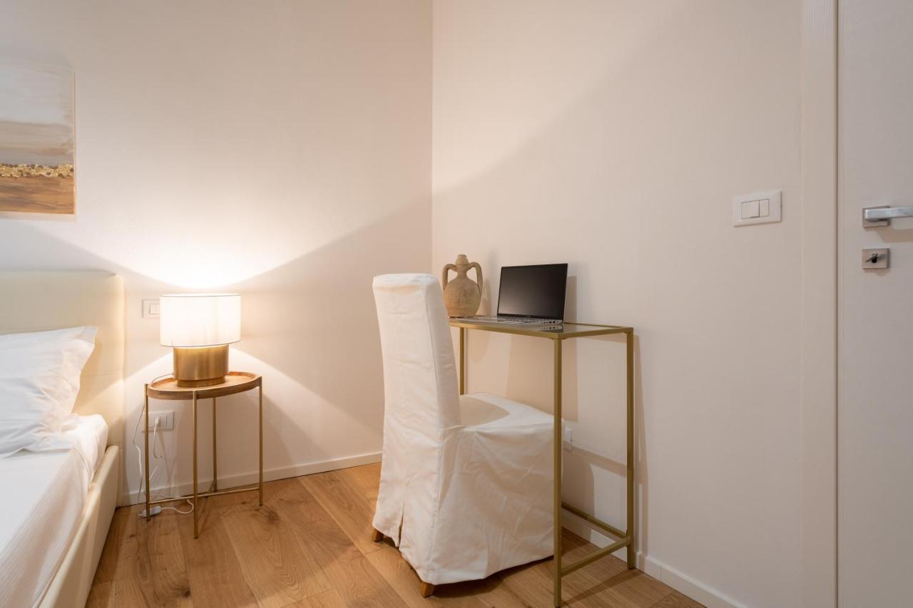 Accademia - Flo Apartments Флоренція Екстер'єр фото